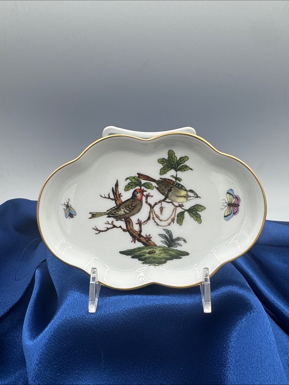 Herend Porcelain Small Trinket  Dish with Bird Motif in White and Gold